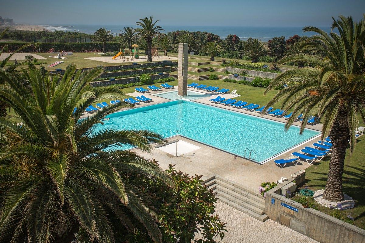 Hotel Solverde Spa And Wellness Center Вила-Нова-ди-Гая Экстерьер фото The swimming pool at the Dan Hotel