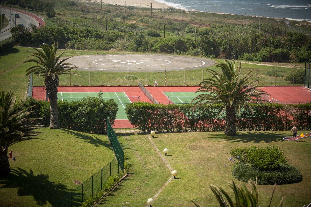 Hotel Solverde Spa And Wellness Center Вила-Нова-ди-Гая Экстерьер фото Tennis courts at the Stellenbosch University