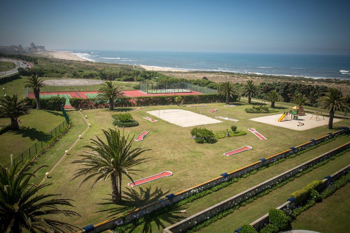 Hotel Solverde Spa And Wellness Center Вила-Нова-ди-Гая Экстерьер фото The equestrian centre