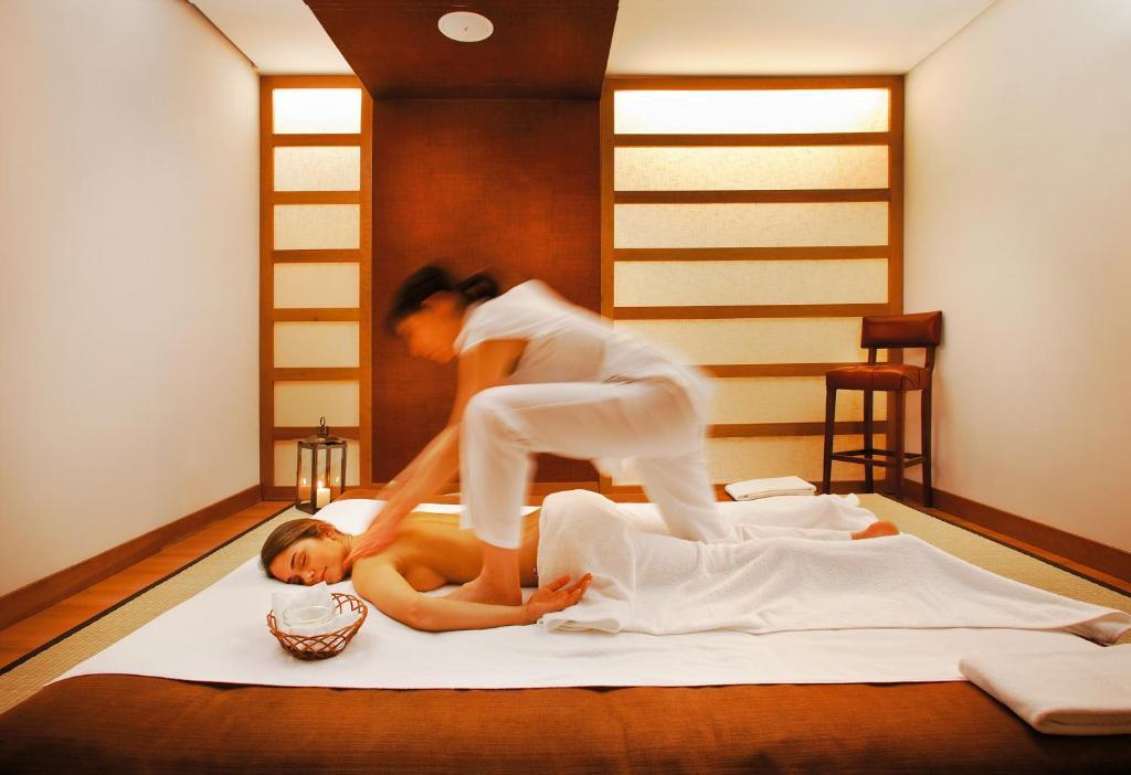 Hotel Solverde Spa And Wellness Center Вила-Нова-ди-Гая Удобства фото Thai massage