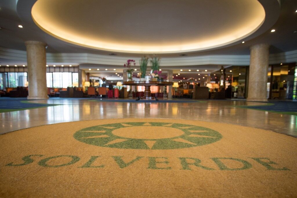 Hotel Solverde Spa And Wellness Center Вила-Нова-ди-Гая Экстерьер фото The lobby of the Riverwalk